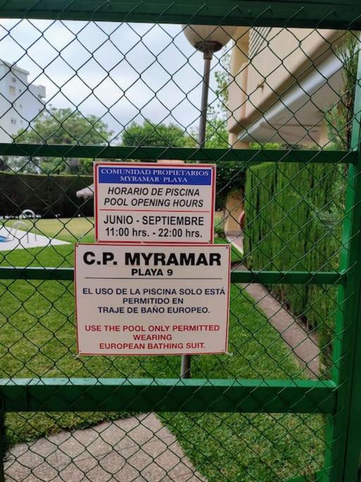 Apartamento Boutique Miramar Playa, Garaje Opcional ฟูเอนฮิโรลา ภายนอก รูปภาพ